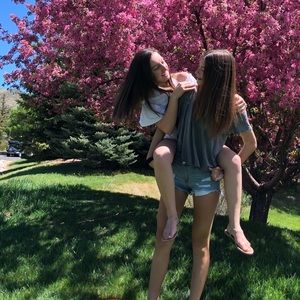 Meet your Posher, Ella